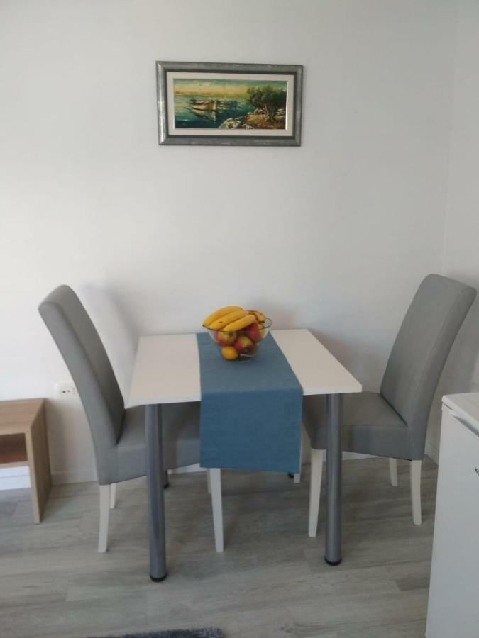 Flash Apartment ชิเบนิก ภายนอก รูปภาพ